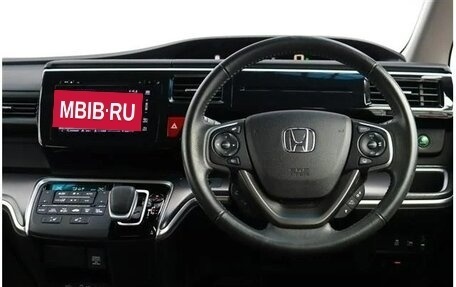 Honda Stepwgn IV, 2018 год, 1 790 002 рублей, 17 фотография