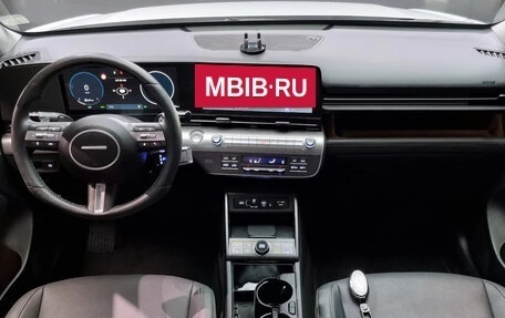 Hyundai Kona, 2023 год, 3 100 000 рублей, 6 фотография