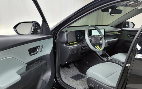 Hyundai Kona, 2023 год, 3 200 000 рублей, 5 фотография