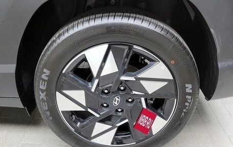 Hyundai Kona, 2023 год, 3 200 000 рублей, 20 фотография