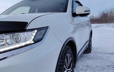 Mitsubishi Outlander III рестайлинг 3, 2017 год, 2 200 000 рублей, 1 фотография