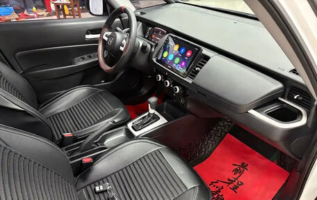 Honda Fit, 2022 год, 1 200 000 рублей, 15 фотография