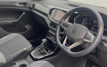 Volkswagen T-Cross I, 2022 год, 1 279 000 рублей, 8 фотография