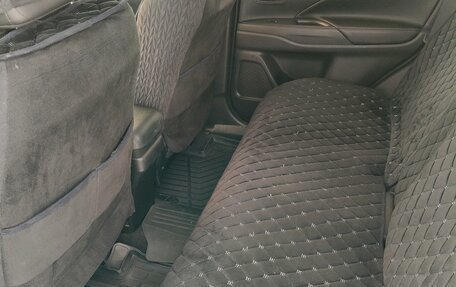 Mitsubishi Outlander III рестайлинг 3, 2017 год, 2 200 000 рублей, 13 фотография