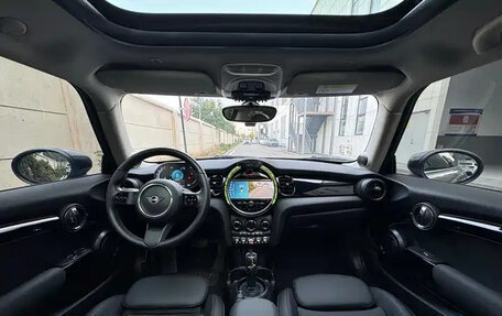 MINI Hatch, 2022 год, 2 253 586 рублей, 10 фотография