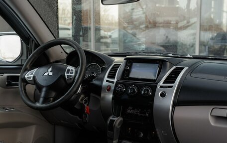 Mitsubishi Pajero Sport II рестайлинг, 2010 год, 1 700 000 рублей, 10 фотография