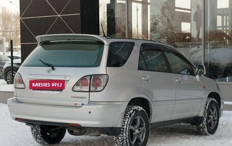Toyota Harrier, 2002 год, 1 070 000 рублей, 5 фотография