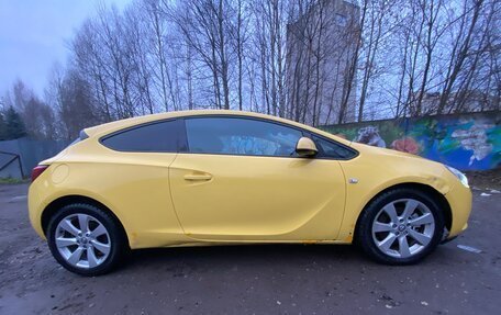 Opel Astra J, 2011 год, 660 000 рублей, 2 фотография