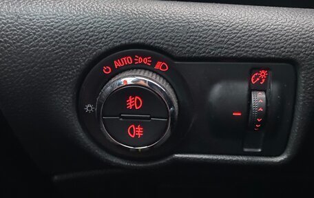 Opel Astra J, 2011 год, 660 000 рублей, 12 фотография