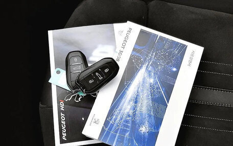 Peugeot 3008 II, 2023 год, 1 960 000 рублей, 15 фотография