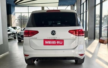 Volkswagen Touran III, 2022 год, 1 720 000 рублей, 5 фотография