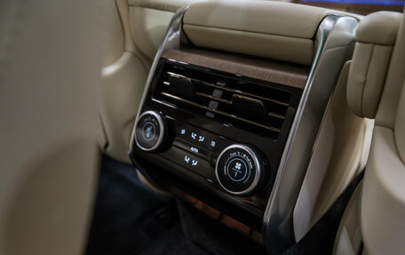 Land Rover Range Rover IV рестайлинг, 2025 год, 27 900 000 рублей, 25 фотография