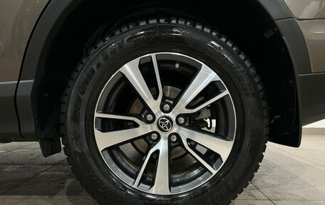 Toyota RAV4, 2017 год, 1 799 000 рублей, 11 фотография