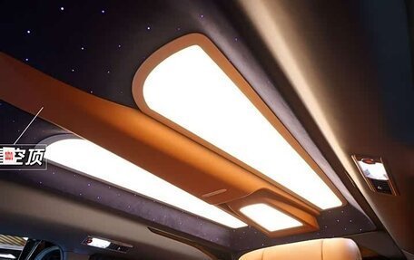 Mercedes-Benz V-Класс, 2024 год, 4 300 000 рублей, 18 фотография