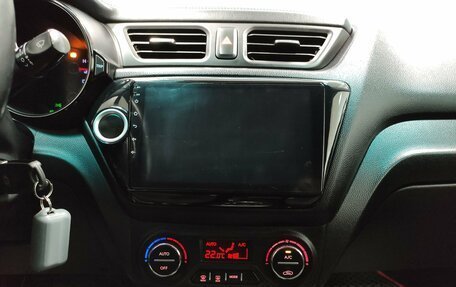 KIA Rio III рестайлинг, 2013 год, 820 000 рублей, 12 фотография