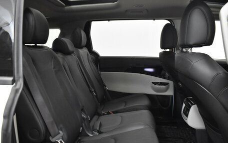 KIA Carnival, 2022 год, 5 240 000 рублей, 18 фотография