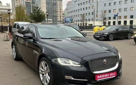 Jaguar XJ IV (X351), 2017 год, 3 400 000 рублей, 5 фотография