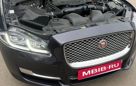 Jaguar XJ IV (X351), 2017 год, 3 400 000 рублей, 7 фотография