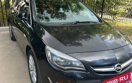 Opel Astra J, 2012 год, 970 000 рублей, 1 фотография
