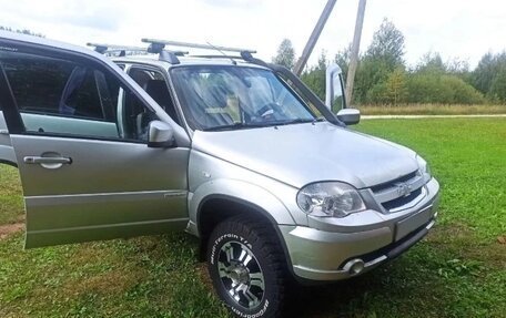 Chevrolet Niva I рестайлинг, 2012 год, 720 000 рублей, 1 фотография