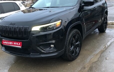 Jeep Cherokee, 2019 год, 3 000 000 рублей, 2 фотография