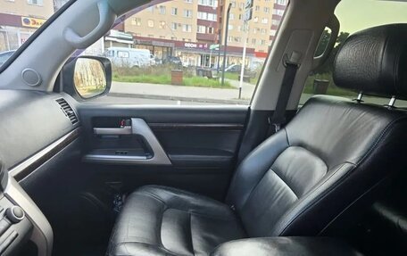 Toyota Land Cruiser 200, 2011 год, 3 800 000 рублей, 7 фотография