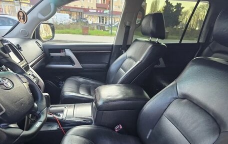 Toyota Land Cruiser 200, 2011 год, 3 800 000 рублей, 18 фотография