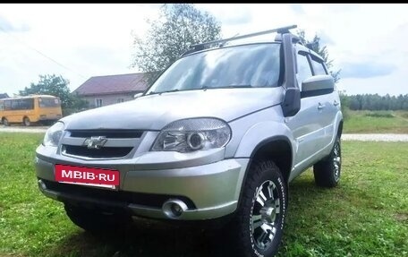 Chevrolet Niva I рестайлинг, 2012 год, 720 000 рублей, 4 фотография