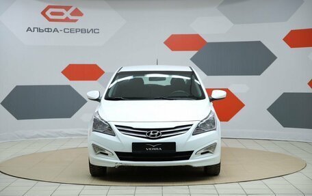 Hyundai Solaris II рестайлинг, 2015 год, 930 000 рублей, 2 фотография