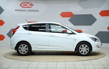 Hyundai Solaris II рестайлинг, 2015 год, 930 000 рублей, 4 фотография