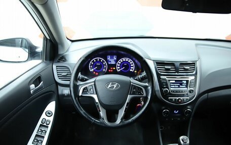 Hyundai Solaris II рестайлинг, 2015 год, 930 000 рублей, 13 фотография