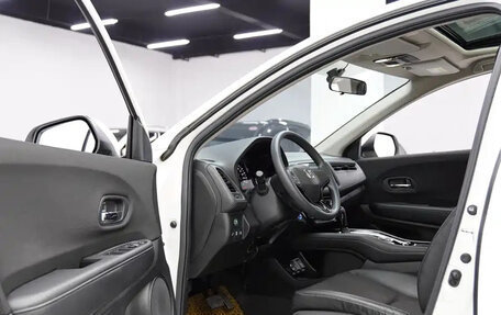 Honda Vezel, 2022 год, 1 500 000 рублей, 9 фотография