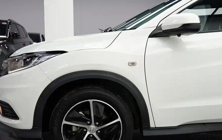 Honda Vezel, 2022 год, 1 500 000 рублей, 8 фотография