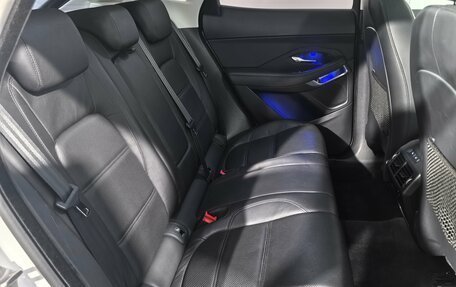 Jaguar E-Pace, 2018 год, 3 199 900 рублей, 15 фотография