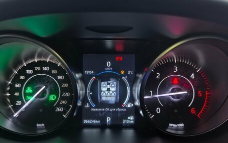 Jaguar E-Pace, 2018 год, 3 199 900 рублей, 13 фотография