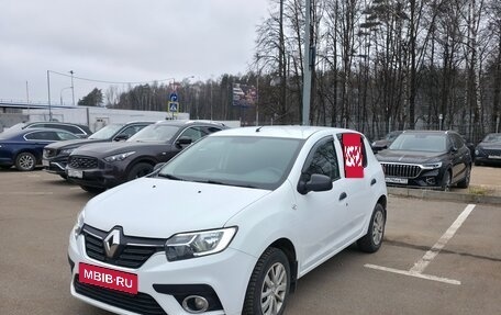 Renault Sandero II рестайлинг, 2018 год, 800 000 рублей, 3 фотография