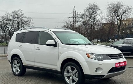 Mitsubishi Outlander III рестайлинг 3, 2007 год, 1 199 900 рублей, 1 фотография