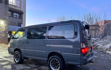 Toyota HiAce H100, 2001 год, 849 000 рублей, 8 фотография