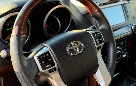 Toyota Land Cruiser Prado 150 рестайлинг 2, 2015 год, 4 050 000 рублей, 9 фотография