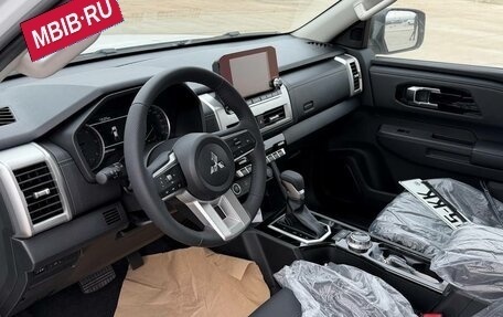 Mitsubishi L200, 2025 год, 5 300 000 рублей, 4 фотография