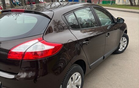 Renault Megane III, 2014 год, 900 000 рублей, 3 фотография