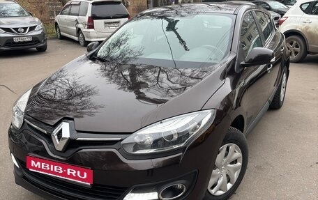 Renault Megane III, 2014 год, 900 000 рублей, 2 фотография