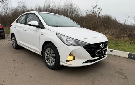 Hyundai Solaris II рестайлинг, 2022 год, 1 500 000 рублей, 2 фотография