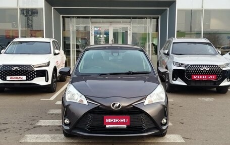 Toyota Vitz, 2018 год, 990 000 рублей, 2 фотография