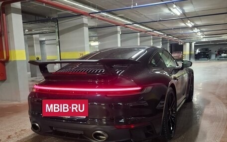 Porsche 911, 2024 год, 30 000 000 рублей, 15 фотография