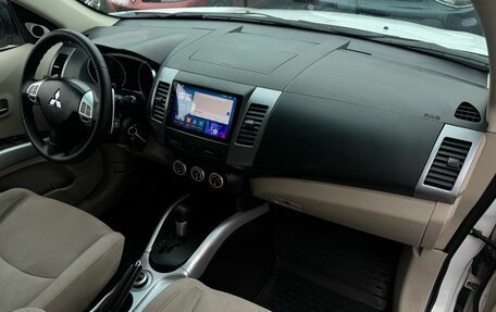 Mitsubishi Outlander III рестайлинг 3, 2007 год, 1 199 900 рублей, 9 фотография