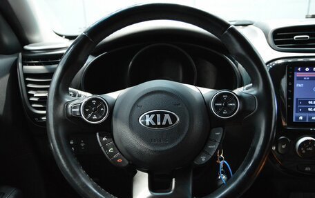 KIA Soul II рестайлинг, 2016 год, 1 590 000 рублей, 17 фотография