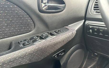 Hyundai Sonata IV рестайлинг, 2005 год, 265 000 рублей, 15 фотография