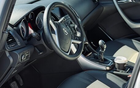 Opel Astra J, 2011 год, 580 000 рублей, 6 фотография