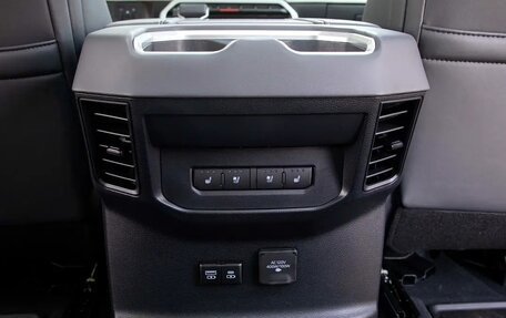 Toyota Tundra, 2025 год, 9 570 000 рублей, 14 фотография